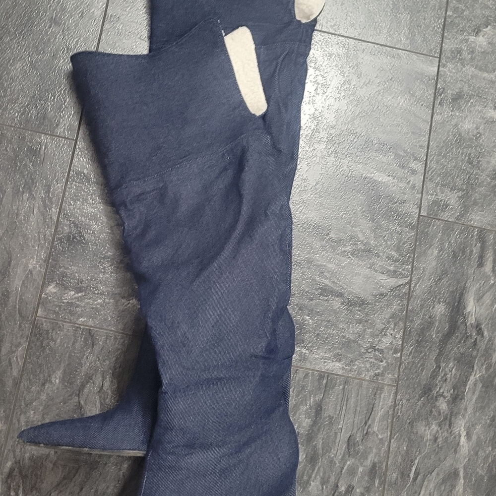 Women's Blue Jeans